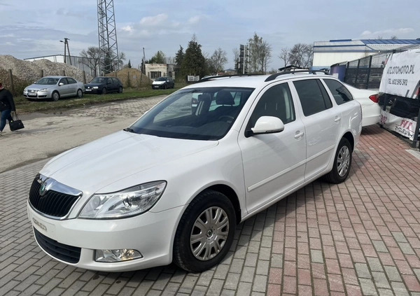 Skoda Octavia cena 22900 przebieg: 181920, rok produkcji 2012 z Siedliszcze małe 56